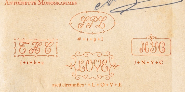 Antoinette Monogrammes font preview