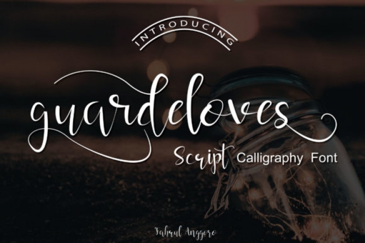 Guardeloves Script font preview